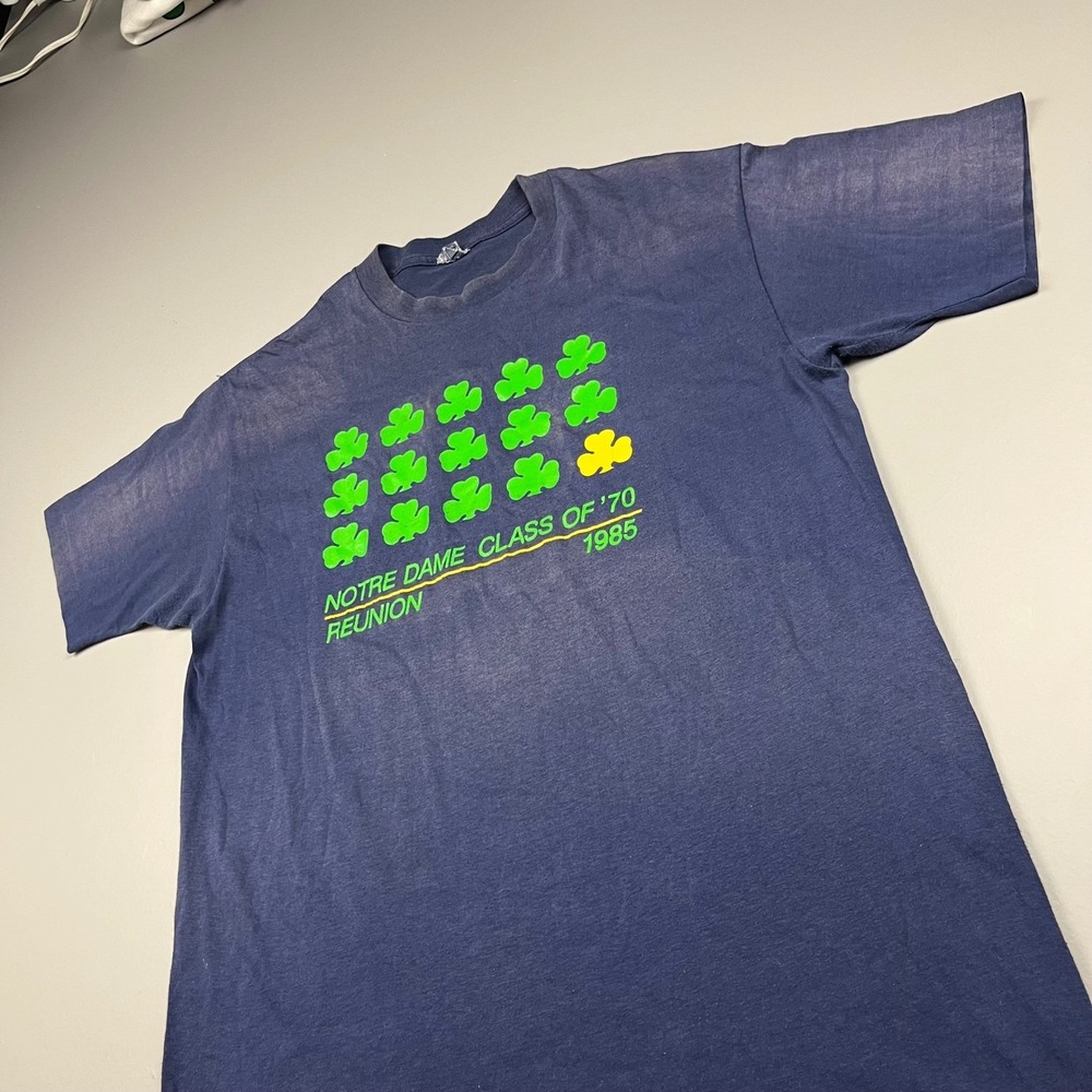 Vintage Sneakers T Shirt Mens XL Blue Notre Dame Class of 70 Reunion 1985 50/50